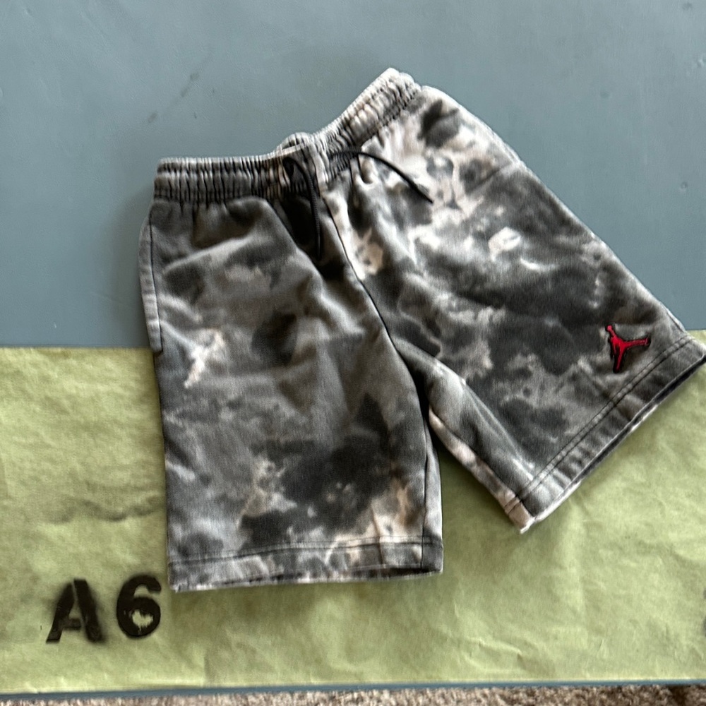 Jordan Kids Tie-Dye Shorts - Black and Gray